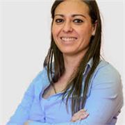 Profesora de biología imparte clases